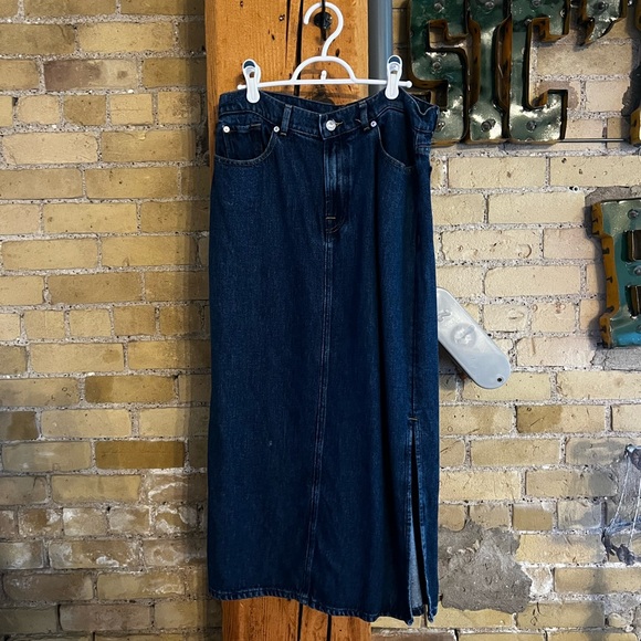 7 For All Mankind Maxi Skirt in Blue Note - Picture 7 of 9